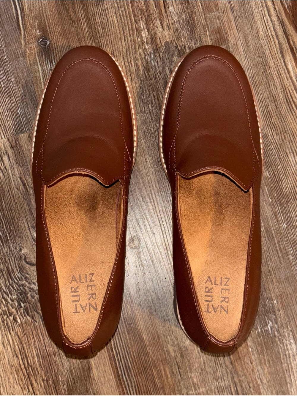 Naturalizer Women’s Chestnut Brown Leather Slip-On Loafers - Picture 5 of 7